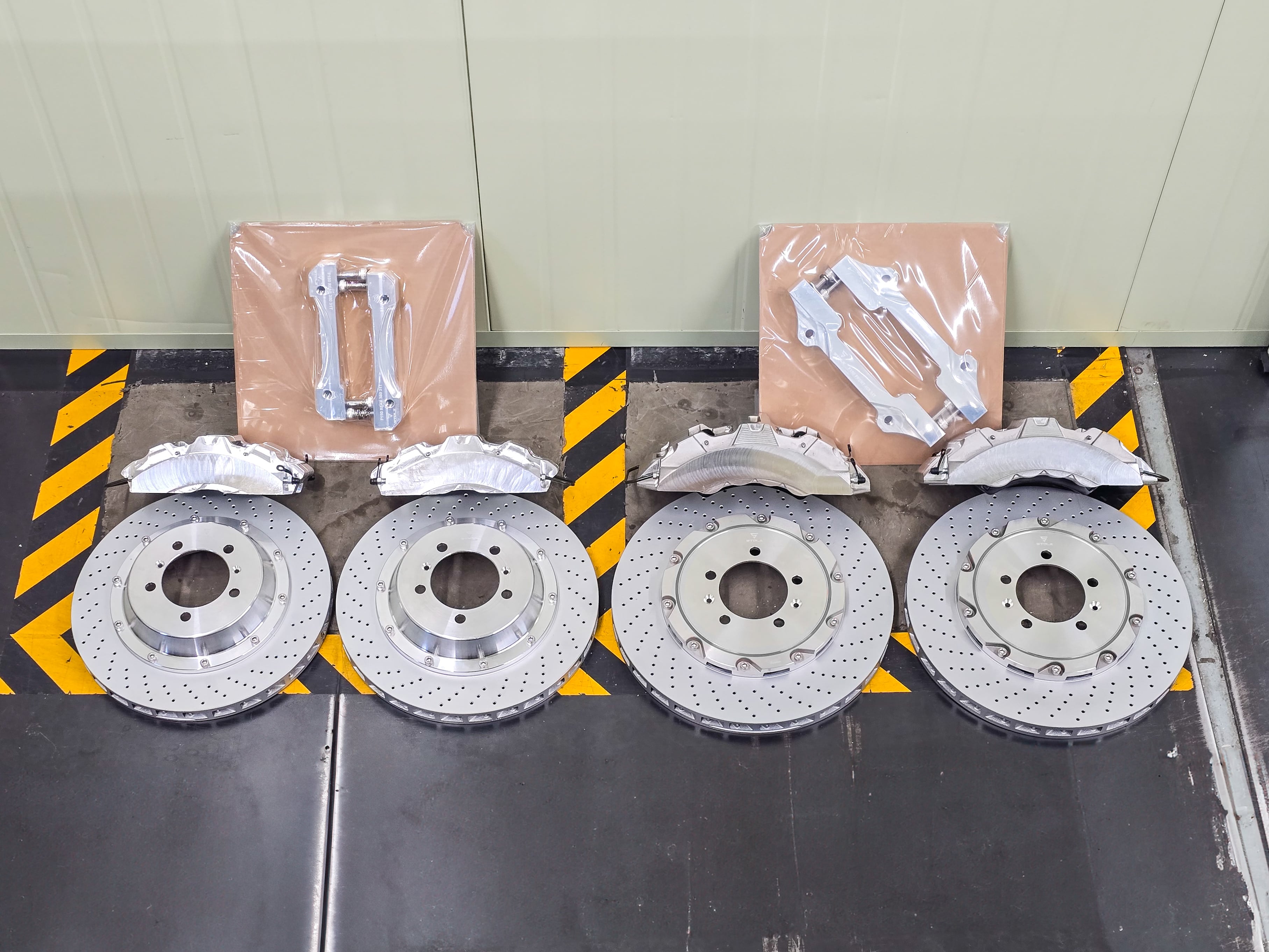 【修理済】Power Break II & Deep Impact Pro（R） Powerbrake Front Brake Kit | 74Weld Motorsports